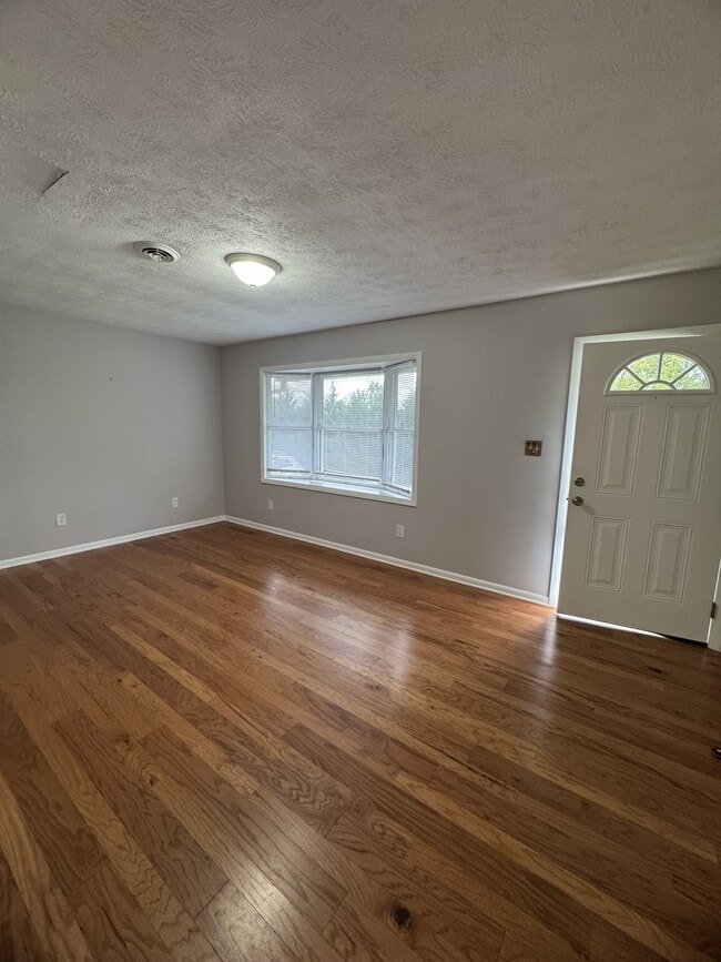 Photo - 417 Neely Rd