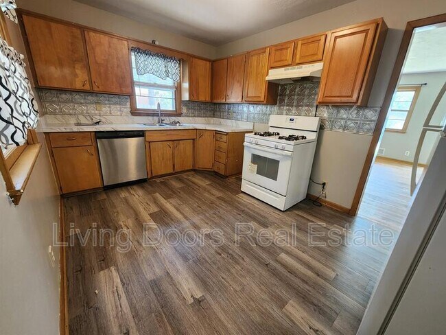 Photo - 3910 N 12th St
