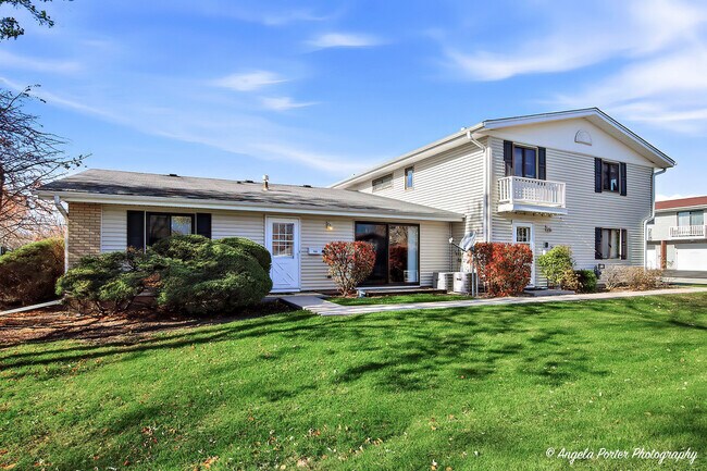 Photo - 1303 Forestdale Ct