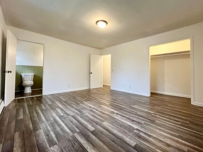 Photo - 309 Ross St NE Unit Ross Street - APT B - Upstairs