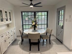 Photo - 4126 Kazak St