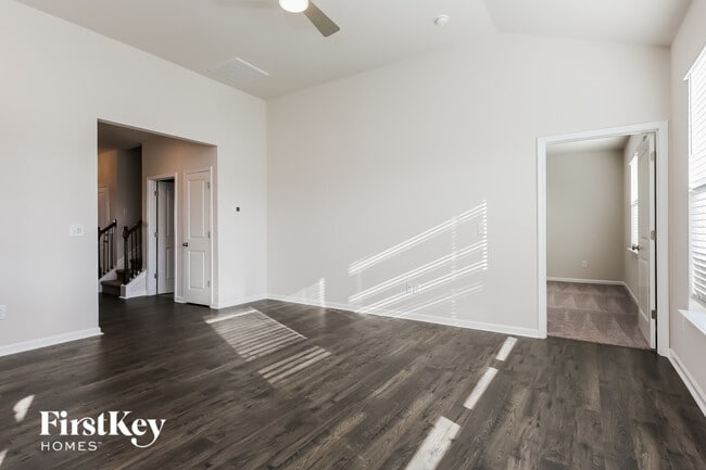 901 Birchcrest Wy