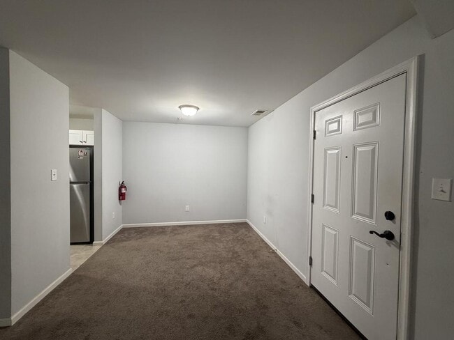 Building Photo - 2805A Auburn Ct
