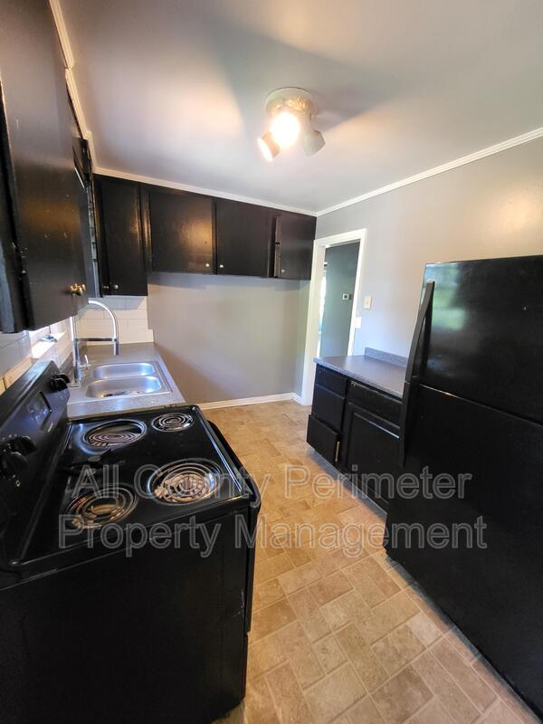Photo - 2759 Ellenwood Cir