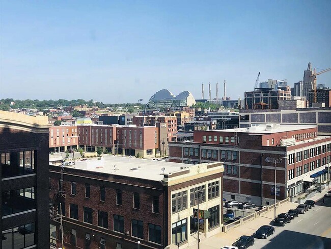 Photo - 2107 Grand Blvd Unidad 606