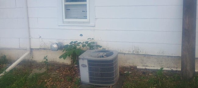 Photo - 526 W Chandler St