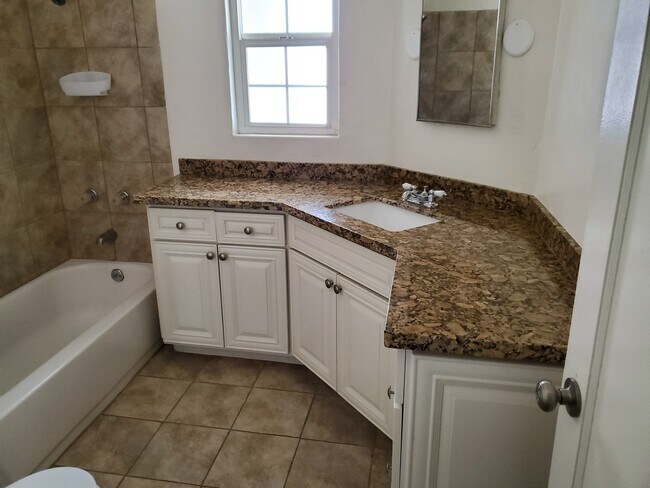 Photo - 340 E Virginia Cir Unit 340