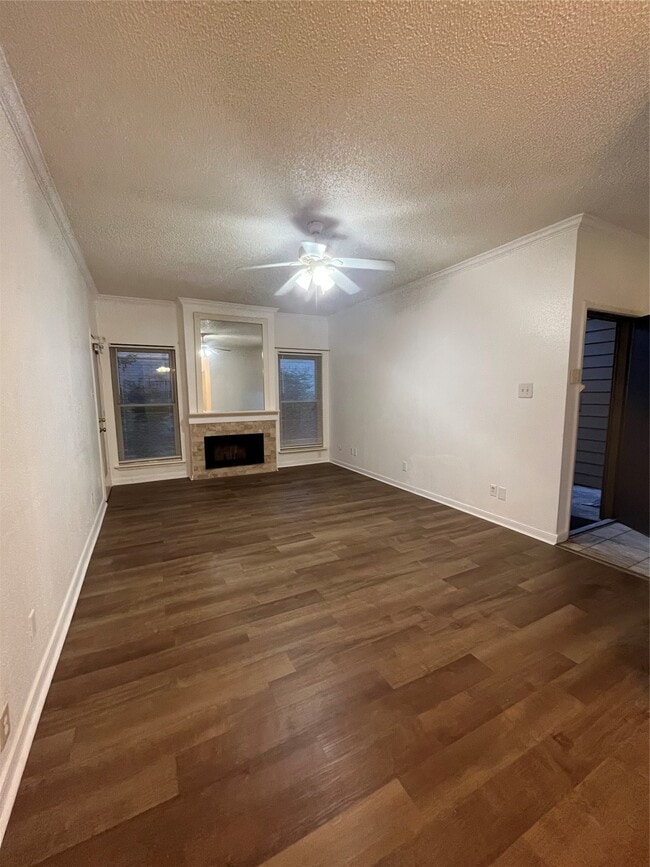 Building Photo - 10047 Westpark Dr Unit 77