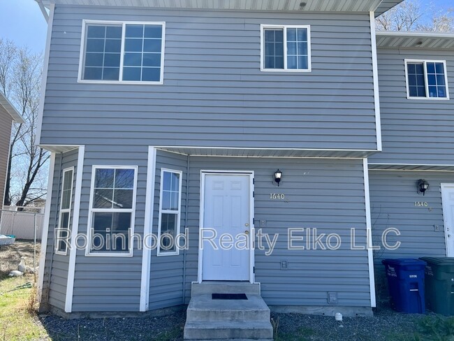 Photo - 1640 Winchester Dr Condo