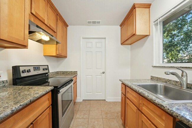 Photo - 135 Warren Ave