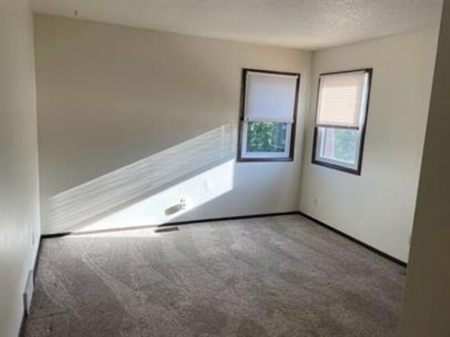 Photo - 512 Breezy Point Dr