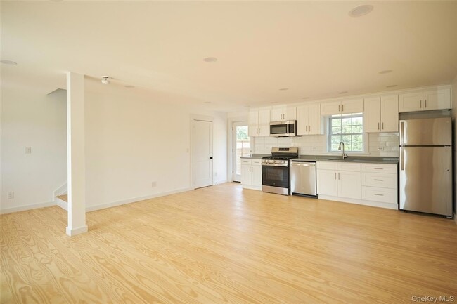 Photo - 5728-5209 # C