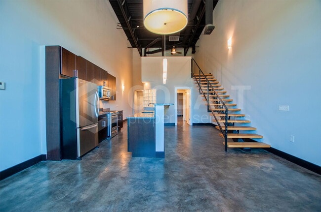 Building Photo - 1660 DeKalb Ave NE Unit 202