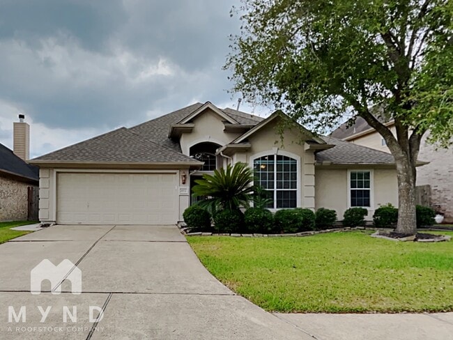 Building Photo - 1605 Garden Lakes Dr Rental