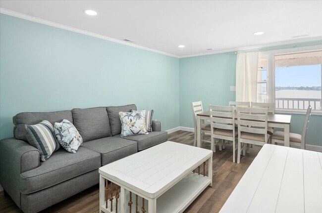 Photo - 322 Bayshore Dr Unit 2W