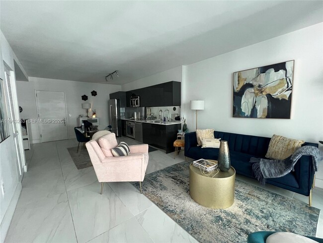 Photo - 31 SE 6th St Unit 1404