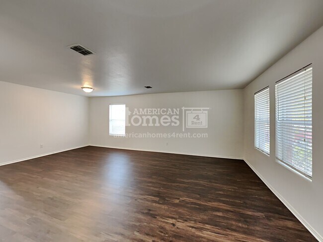 Photo - 1108 Beaverwood Ln