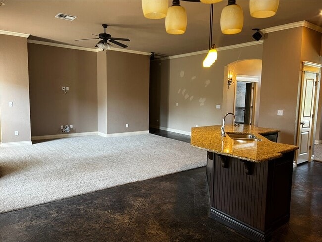 Photo - 13111 Red Oak Dr