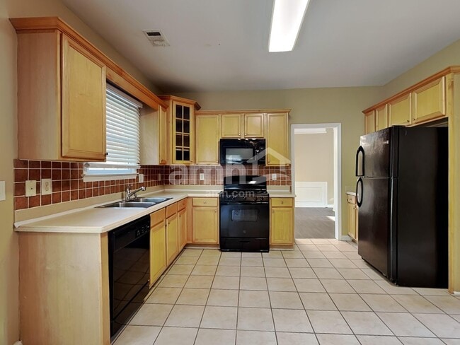 Photo - 1701 Hillside Bend Xing