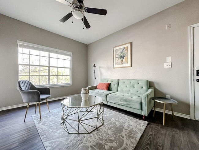 Building Photo - 6202 Dunbarton Oak Dr Rental
