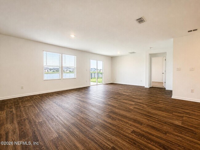 Photo - 350 Ardila Cir