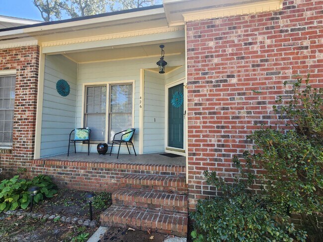 Photo - 426 Georgetown Cir