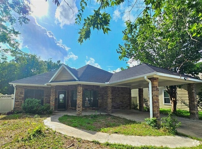 Building Photo - 5122 Dickens Rd Rental