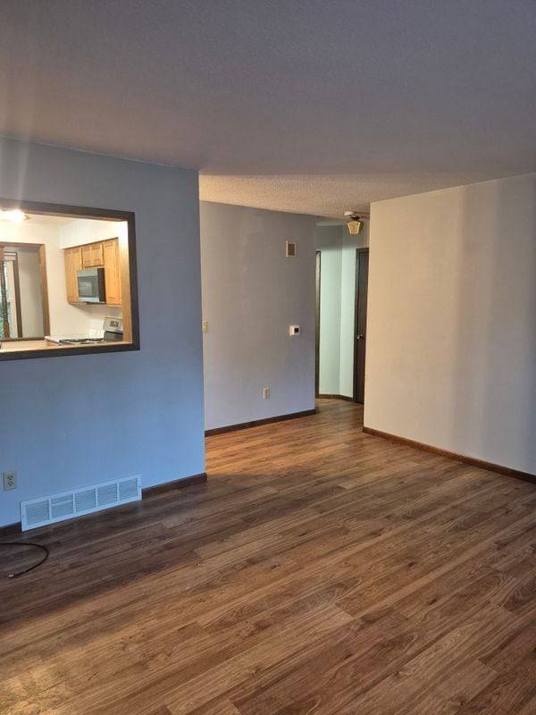 Photo - 1205 Parkview Dr