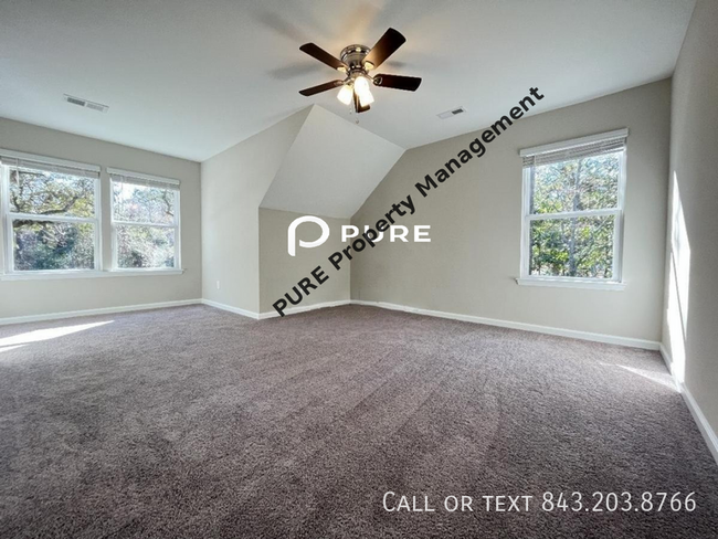 Photo - 115 W Broad St House
