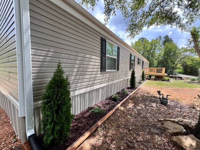 Photo - 1711 McKenzie Rd