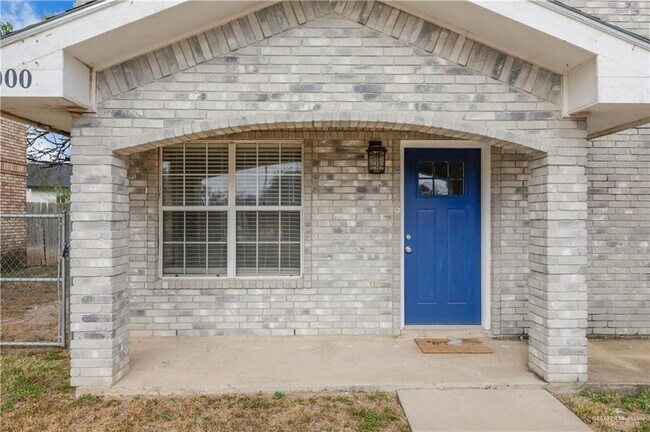 Building Photo - 16 Ashley Dr