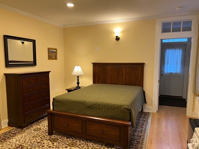Photo - 103 Brunswick Ave Unit Suite 4