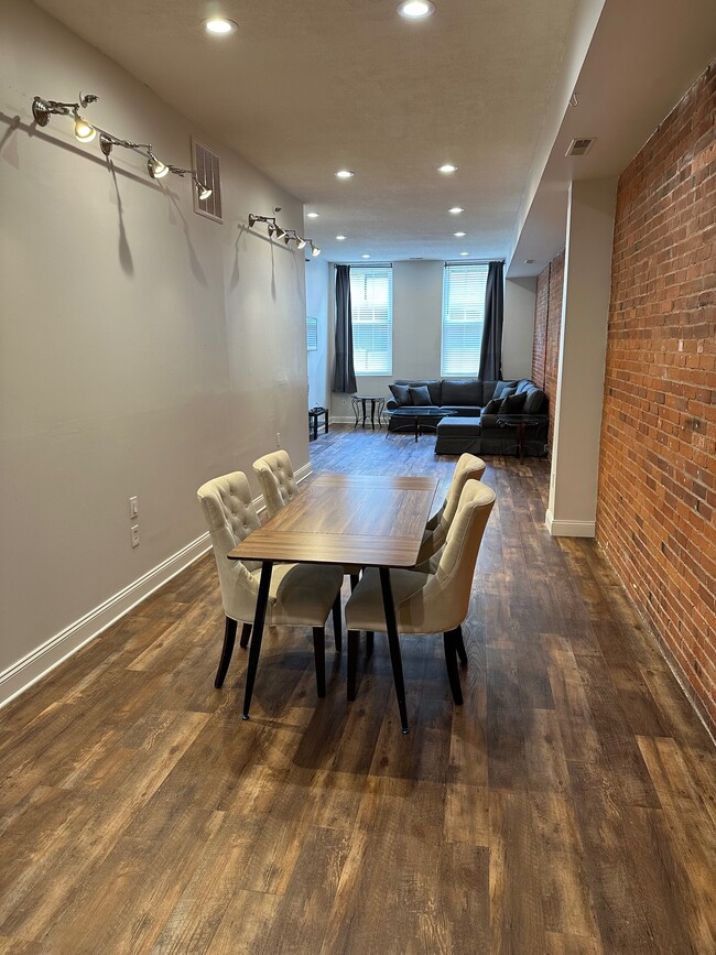 Photo - 196 Crown St Unit 209