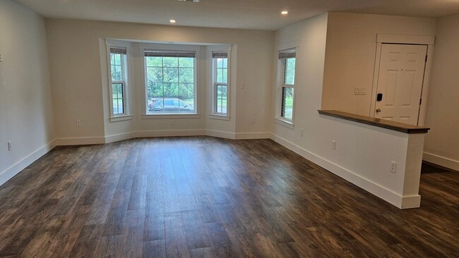 Photo - 219 Edgevale Dr