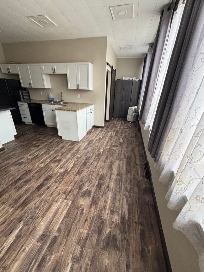 Photo - 720 Main St Unit Studio