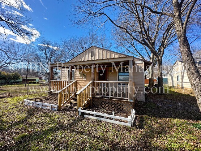 Photo - 307 S 9th St House