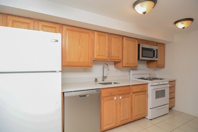 Photo - 240 Franklin St Unit B2