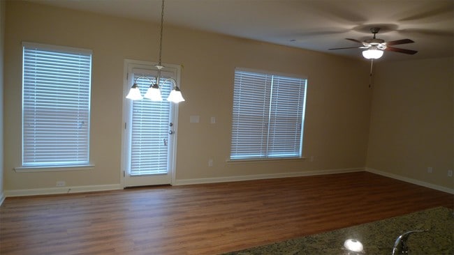 Photo - 38 Greenfield Dr