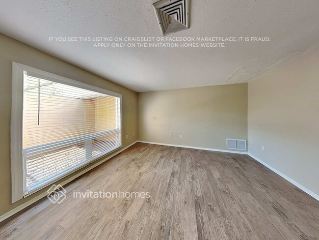 Photo - 3508 Kingswood Dr