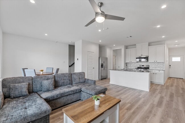 Photo - 10116 Penryn Frst Trl