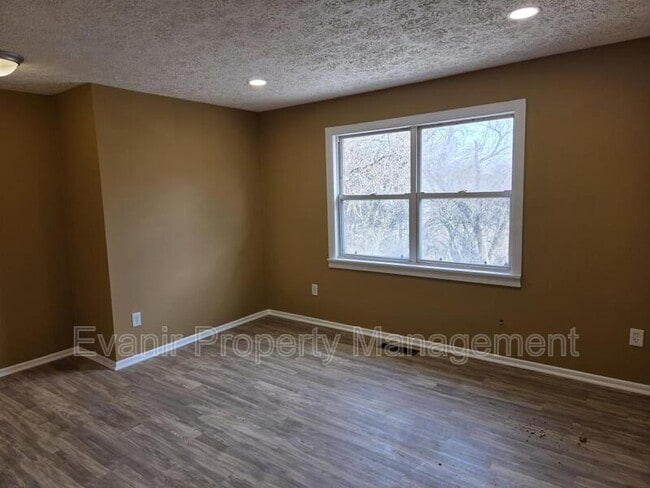 Photo - 3057 Idylwilde Blvd Unit Apt 2-D