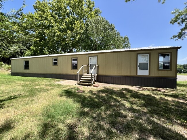 Building Photo - 16852 County Rd 1525