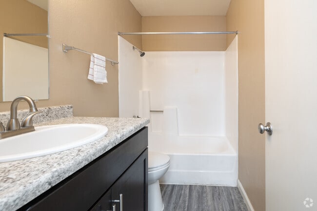 Estudio - 468SF - Baño - Villa Del Sol