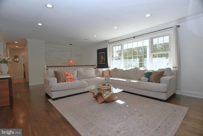 Photo - 1 Orchard Ln