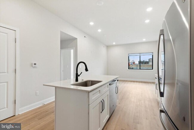 Photo - 2157 E Lehigh Ave Unit 307