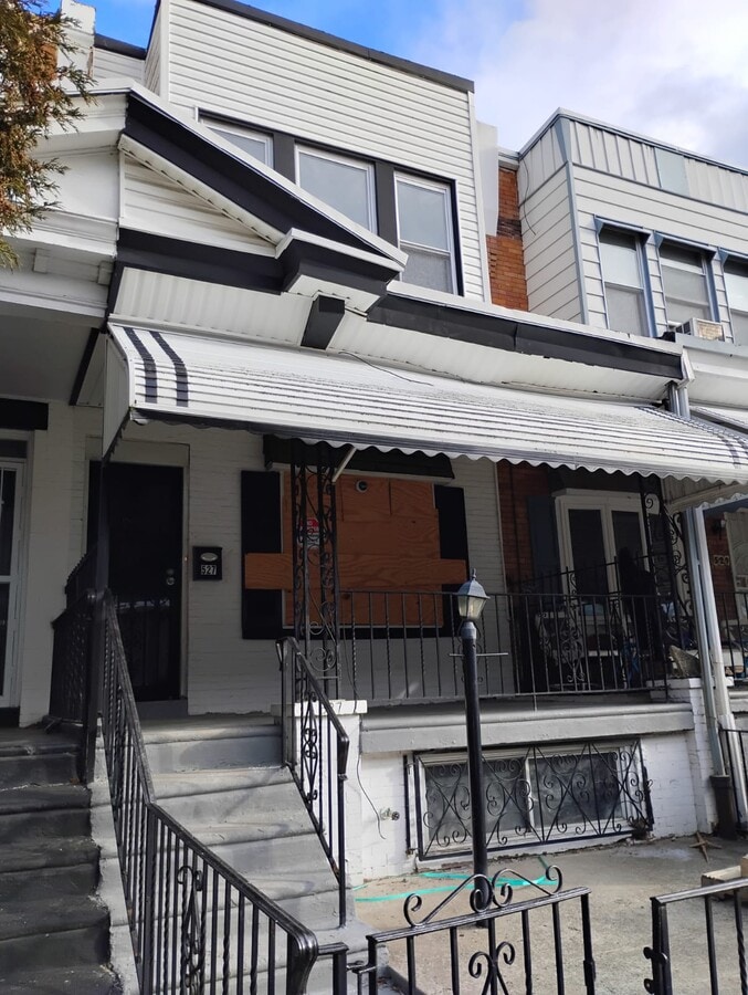 Photo - 527 S Redfield St