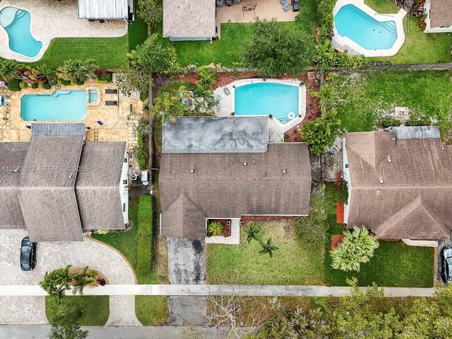 Photo - 5009 SW 104th Ave