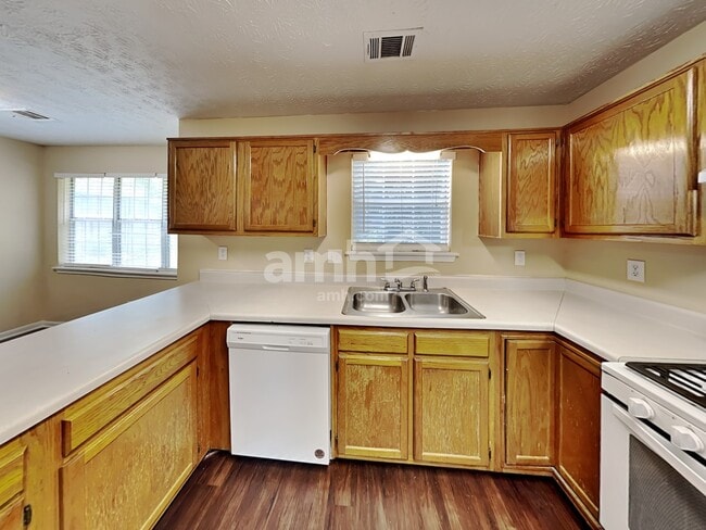 Photo - 4689 Rippling Brook Ct