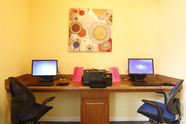 Photo - Crabtree Crossing Apartments and Townhomes