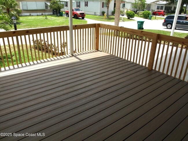 Photo - 709 Lark Dr
